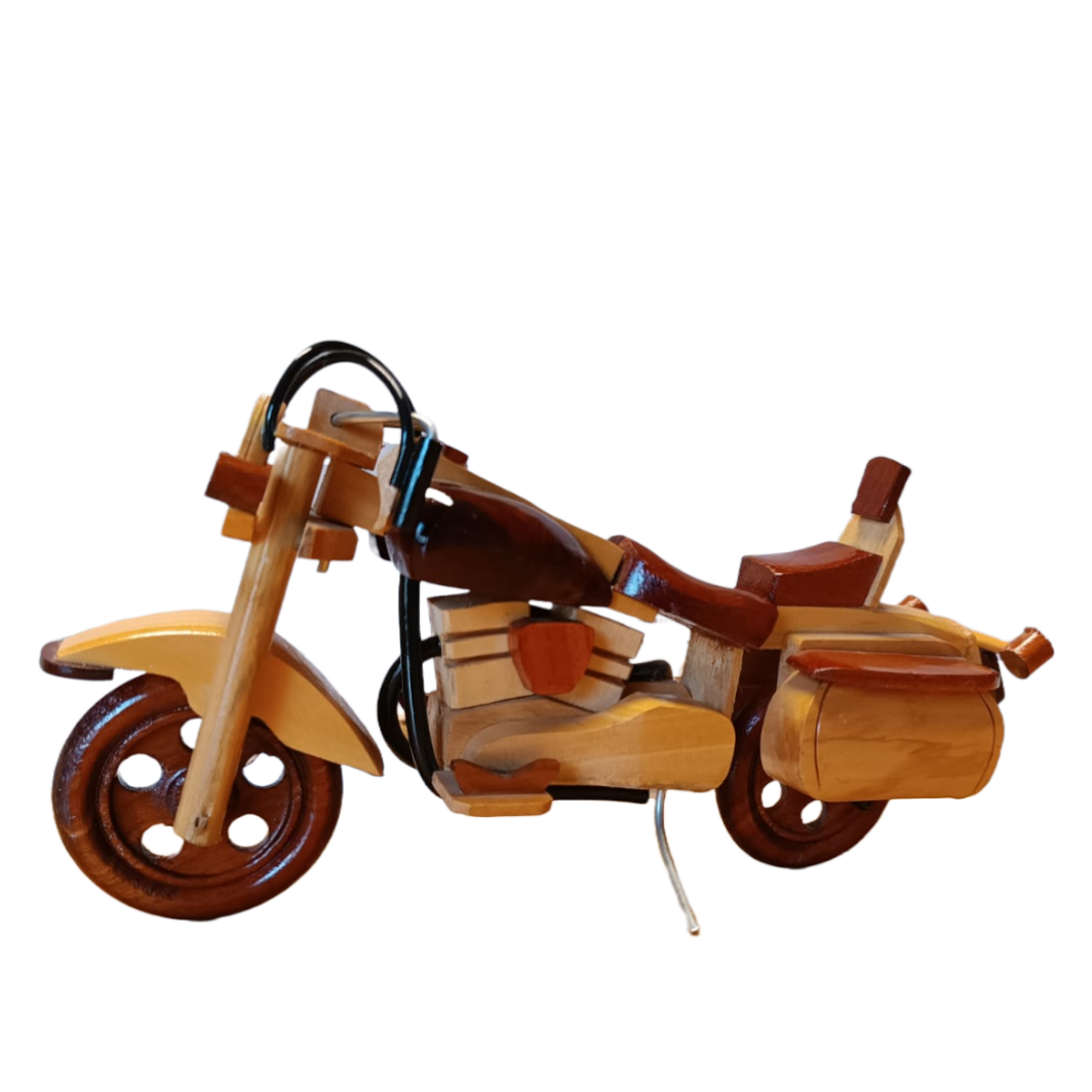 V08 Motocicletta in legno