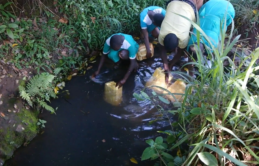 Acqua pulita per Buseregenyu